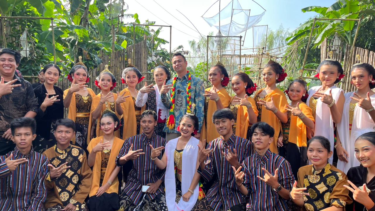 Artis Raffi Ahmad Hadiri UKP Mendengar di Banyuwangi